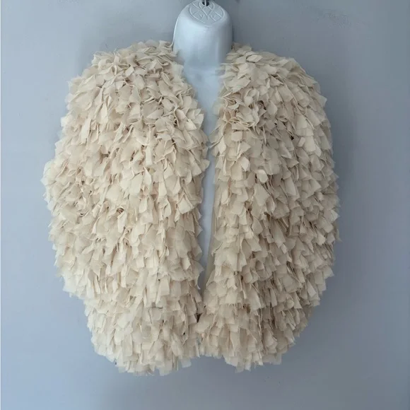 H&M Cream Ruffled Shrug Jacket - Picture 1 of 9